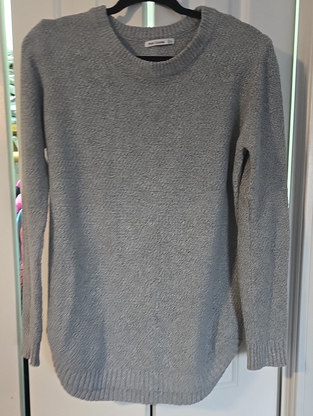 Pink Clover Gray Women's Crewneck Sweater